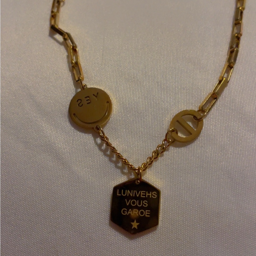 Gold Hexagonal Pendant Necklace with Twisted Chain 18k gold plated